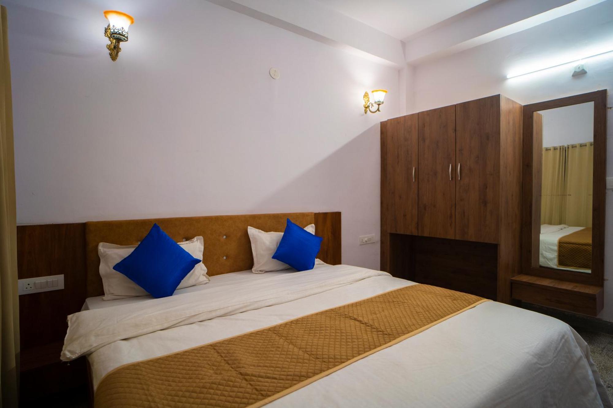 Devdarshan Hotel & Restaurant Udaipur Exterior photo