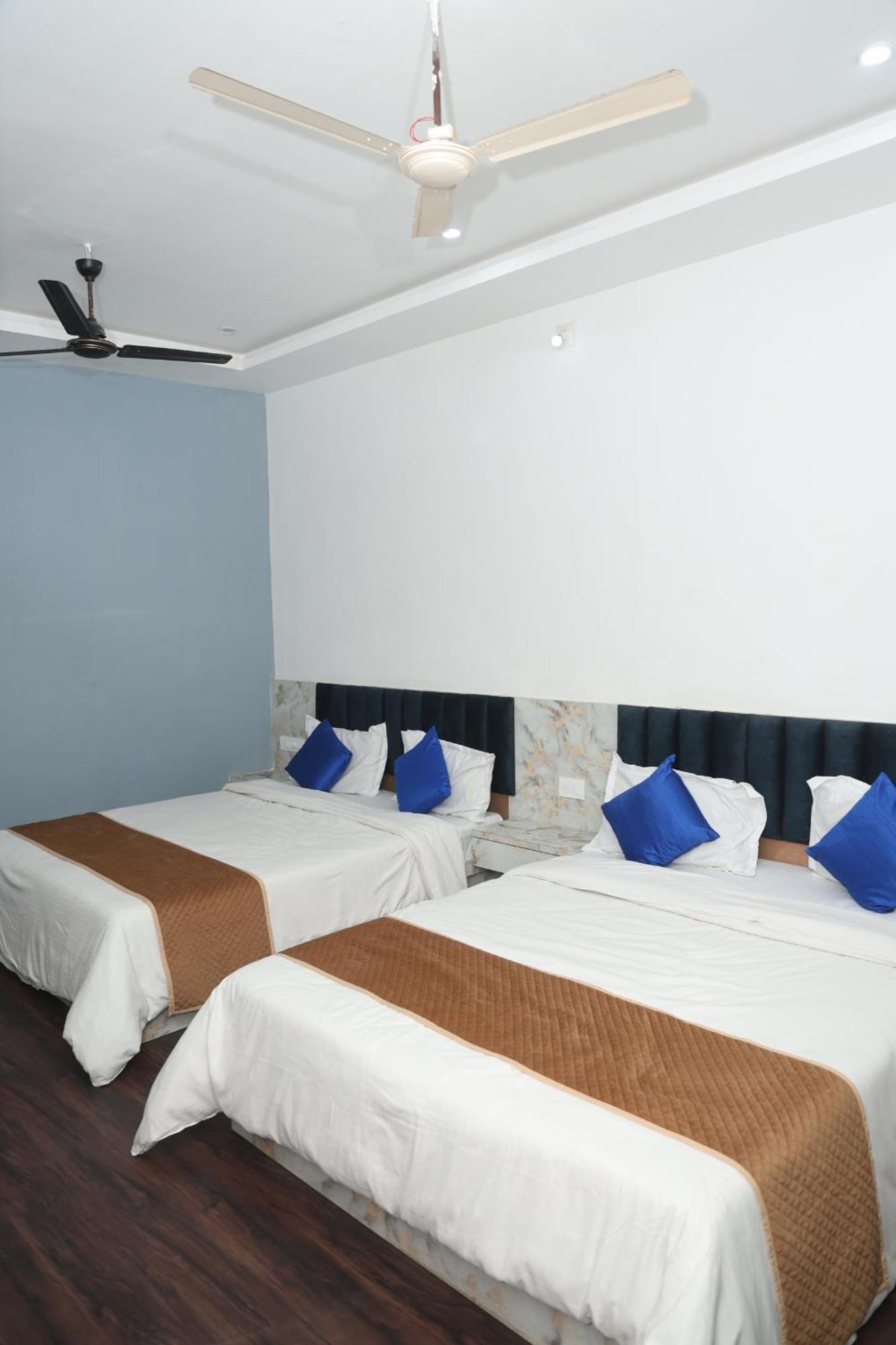 Devdarshan Hotel & Restaurant Udaipur Exterior photo
